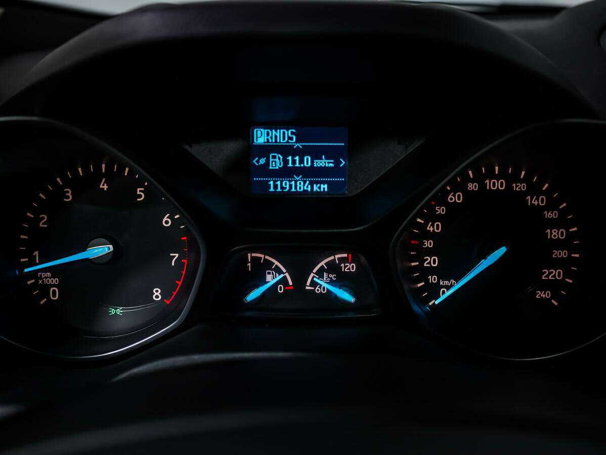 Ford Kuga с пробегом — 2017 год. Фото: #14