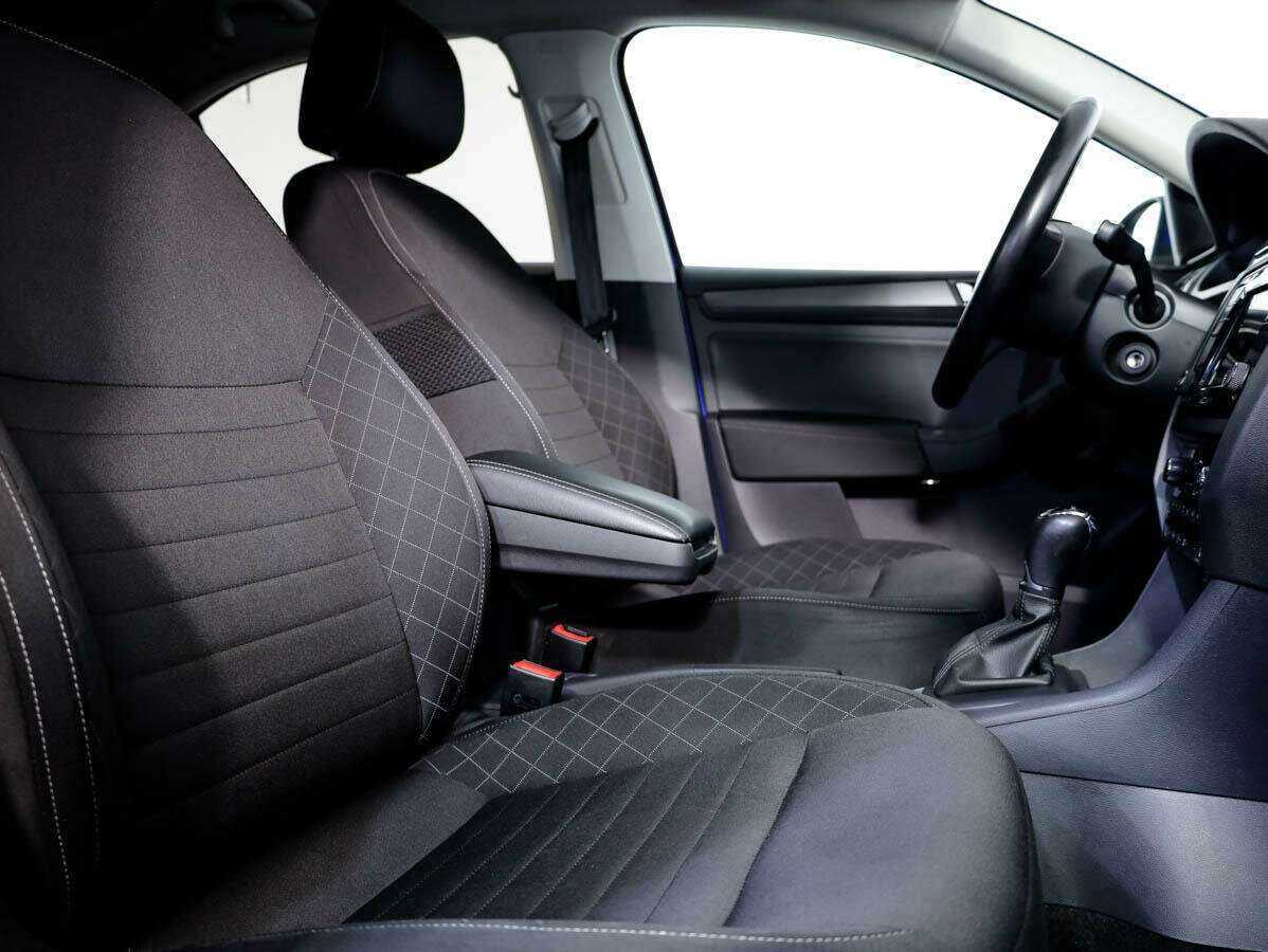 Skoda Rapid с пробегом — 2018 год. Фото: #10