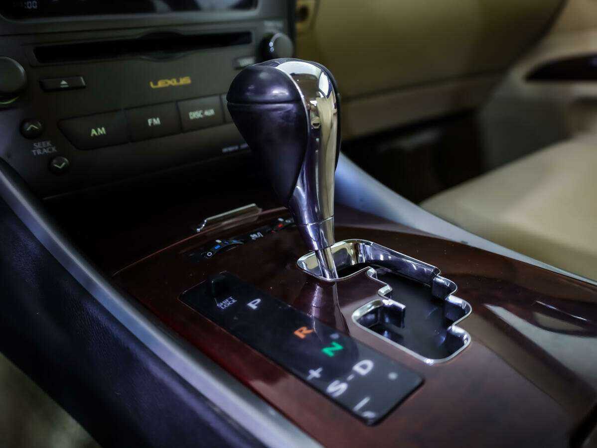 Lexus IS с пробегом — 2007 год. Фото: #14