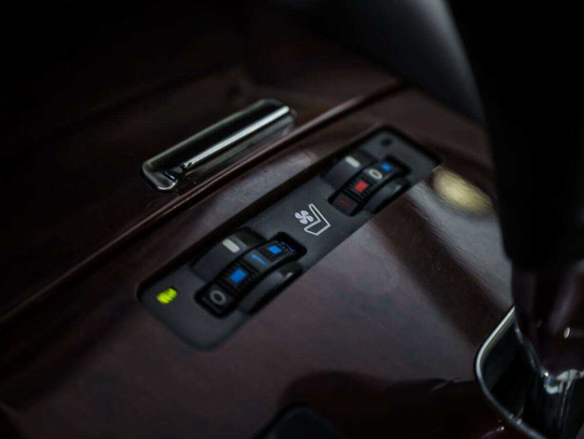 Lexus IS с пробегом — 2007 год. Фото: #15