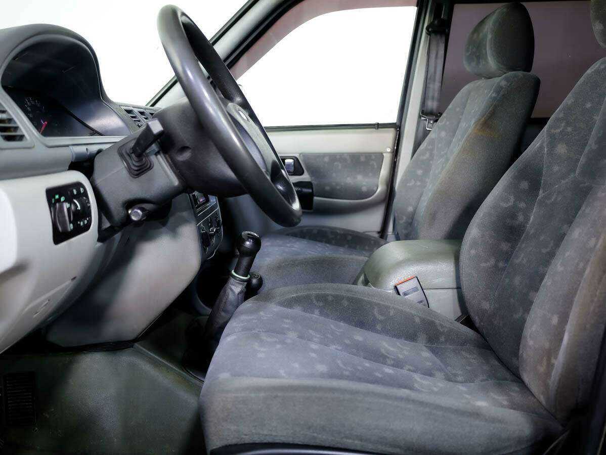 УАЗ Patriot с пробегом — 2007 год. Фото: #11