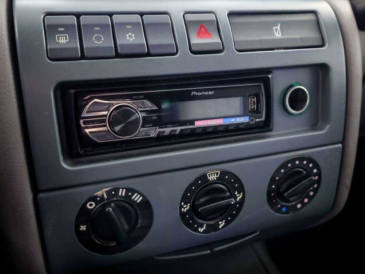 УАЗ Patriot с пробегом — 2007 год. Фото: #13