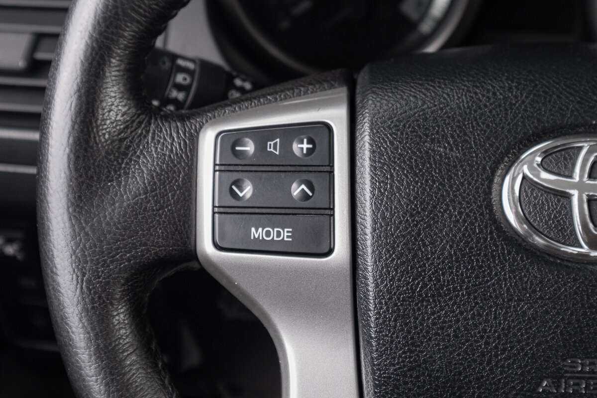 Toyota Land Cruiser Prado с пробегом — 2010 год. Фото: #9