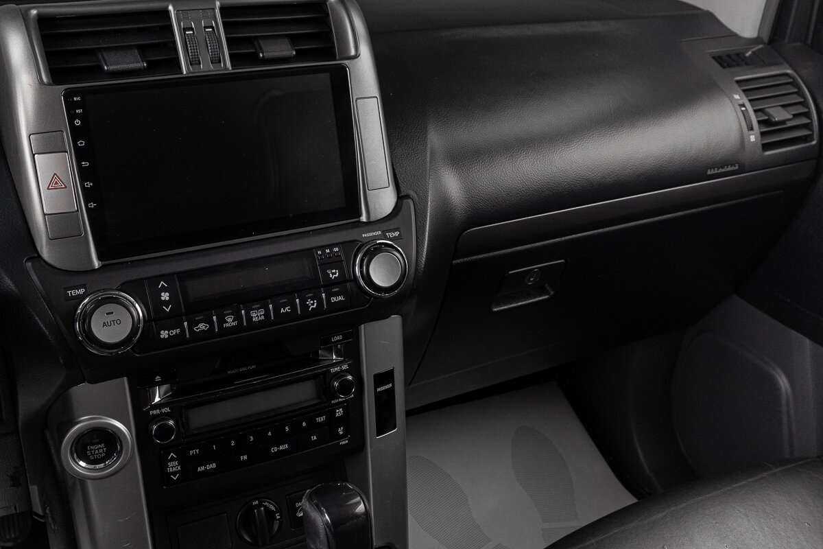 Toyota Land Cruiser Prado с пробегом — 2010 год. Фото: #18