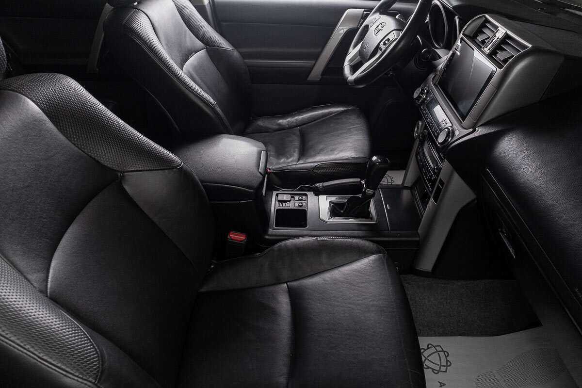 Toyota Land Cruiser Prado с пробегом — 2010 год. Фото: #20