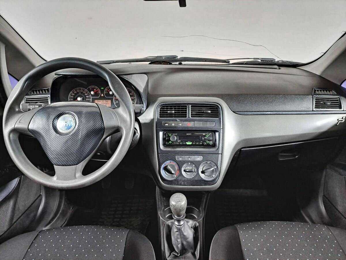 Fiat Punto с пробегом — 2007 год. Фото: #8