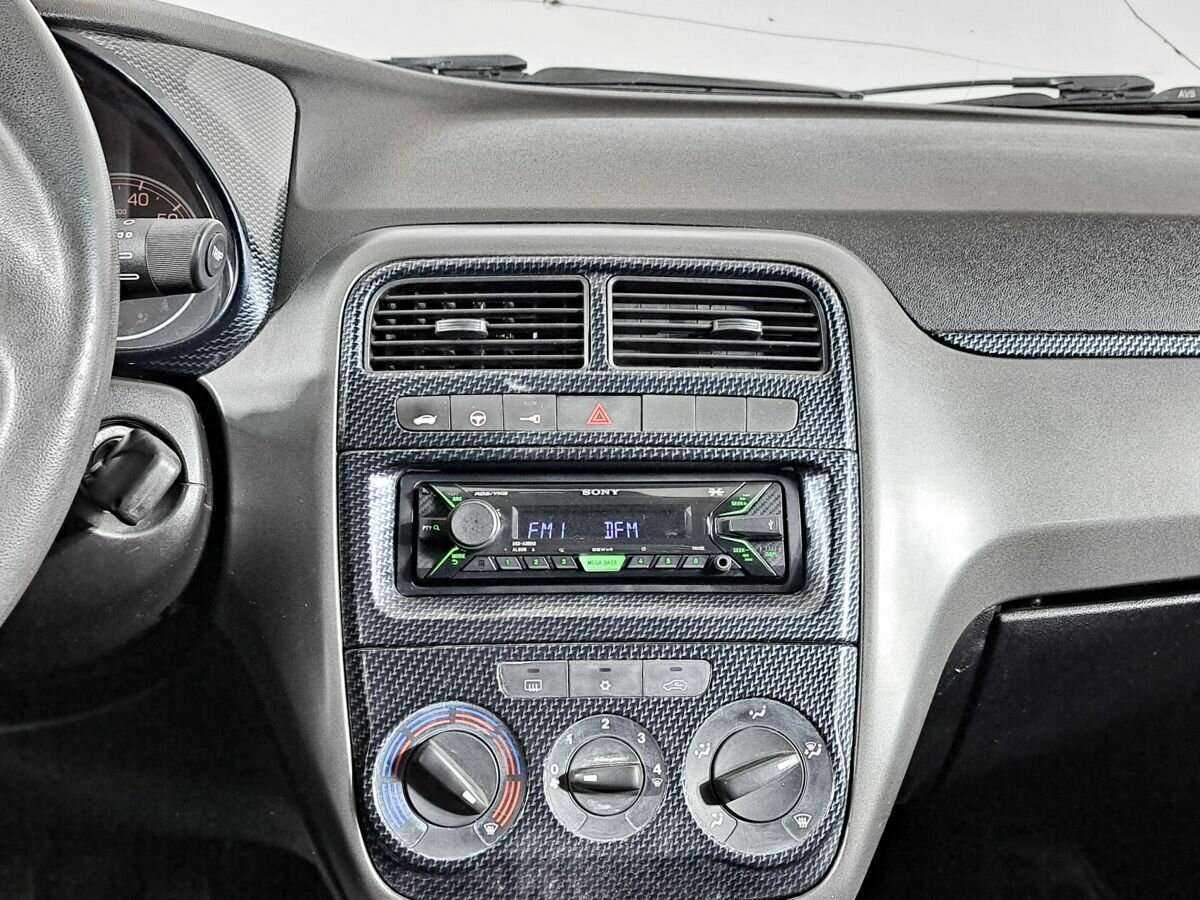 Fiat Punto с пробегом — 2007 год. Фото: #9