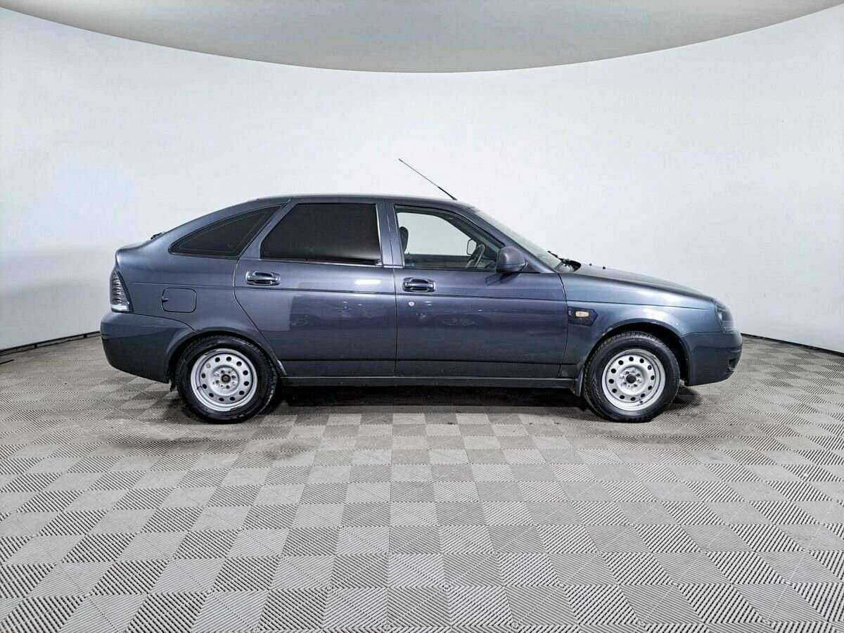 Lada (ВАЗ) Priora с пробегом — 2012 год. Фото: #3