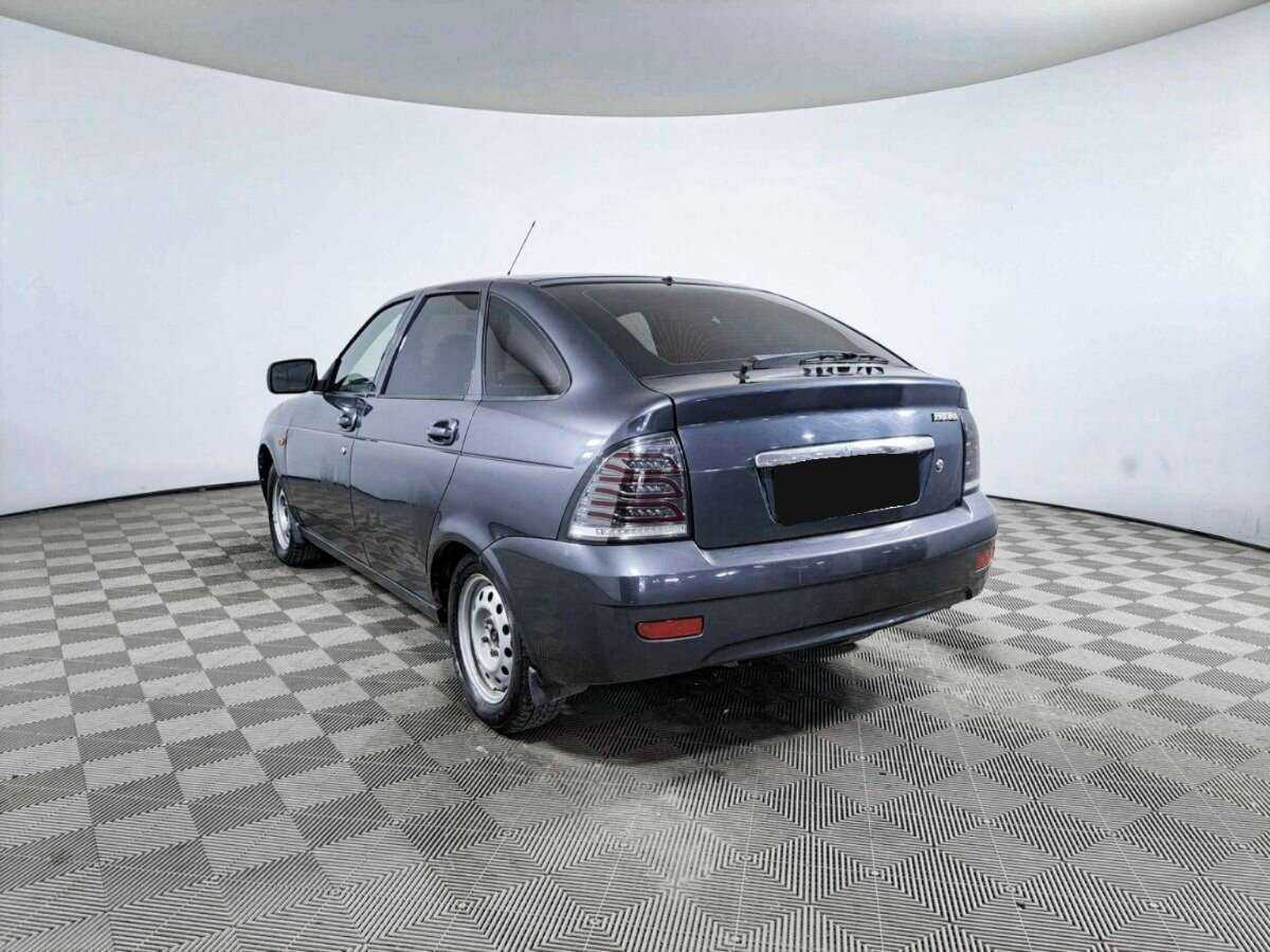 Lada (ВАЗ) Priora с пробегом — 2012 год. Фото: #6