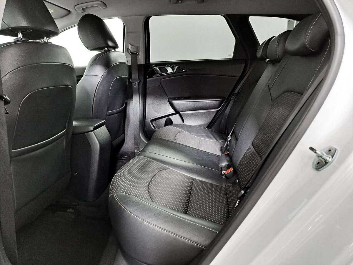 Kia Ceed с пробегом — 2021 год. Фото: #7