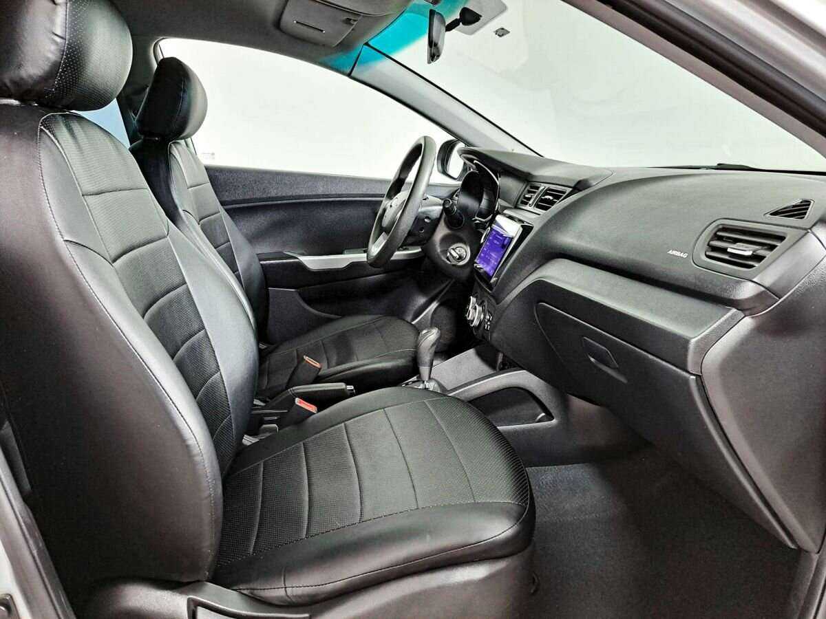 Kia Rio с пробегом — 2013 год. Фото: #8