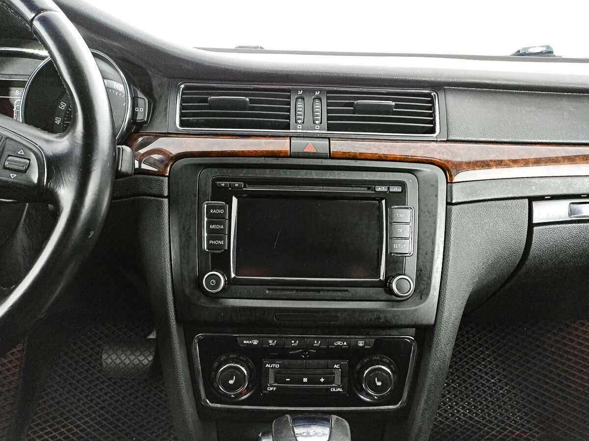 Skoda Superb с пробегом — 2009 год. Фото: #12