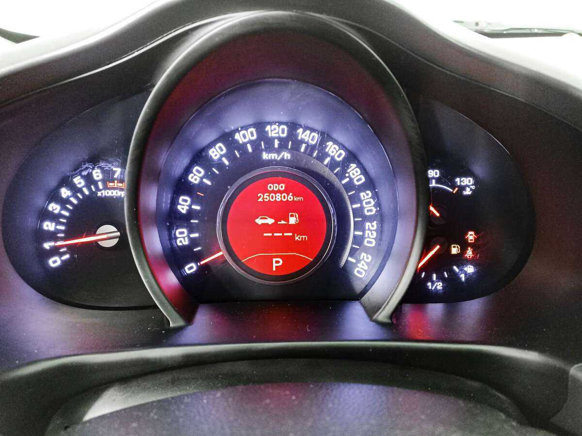 Kia Sportage с пробегом — 2013 год. Фото: #10