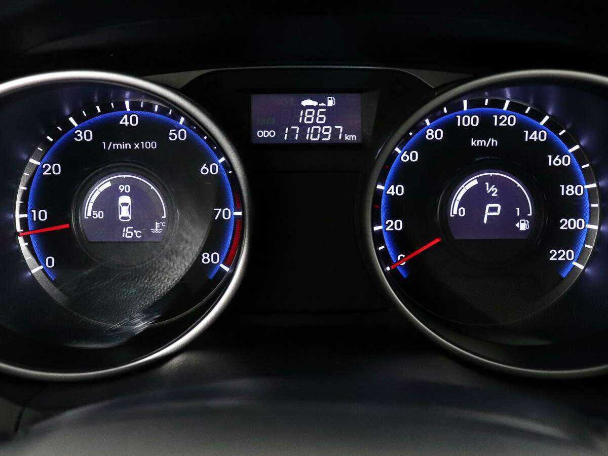 Hyundai ix35 с пробегом — 2011 год. Фото: #8