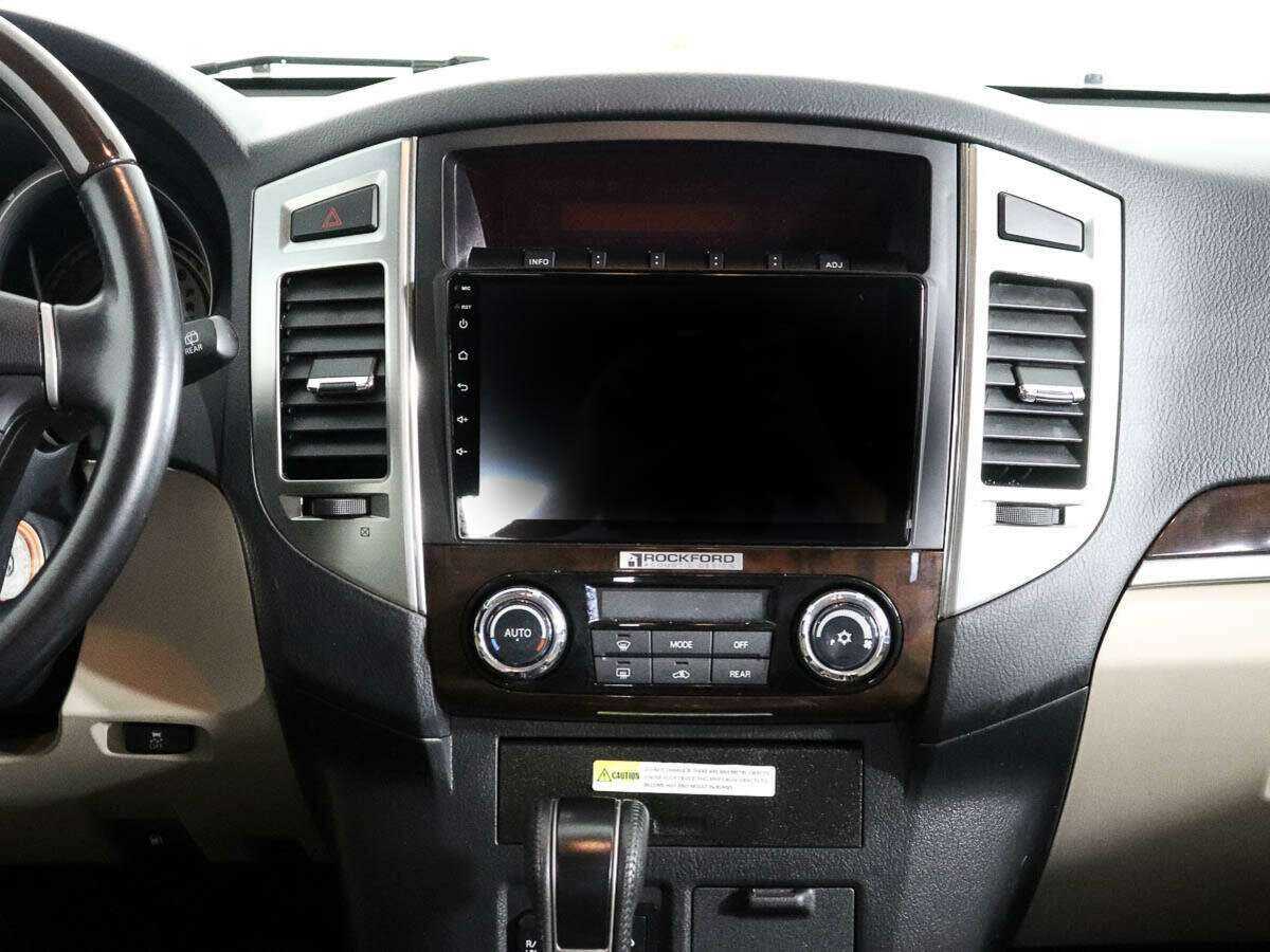 Mitsubishi Pajero с пробегом — 2019 год. Фото: #15