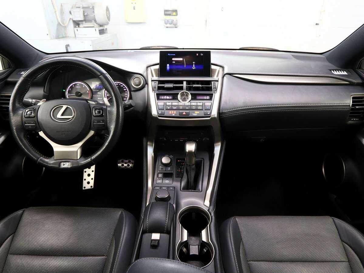 Lexus NX с пробегом — 2015 год. Фото: #9