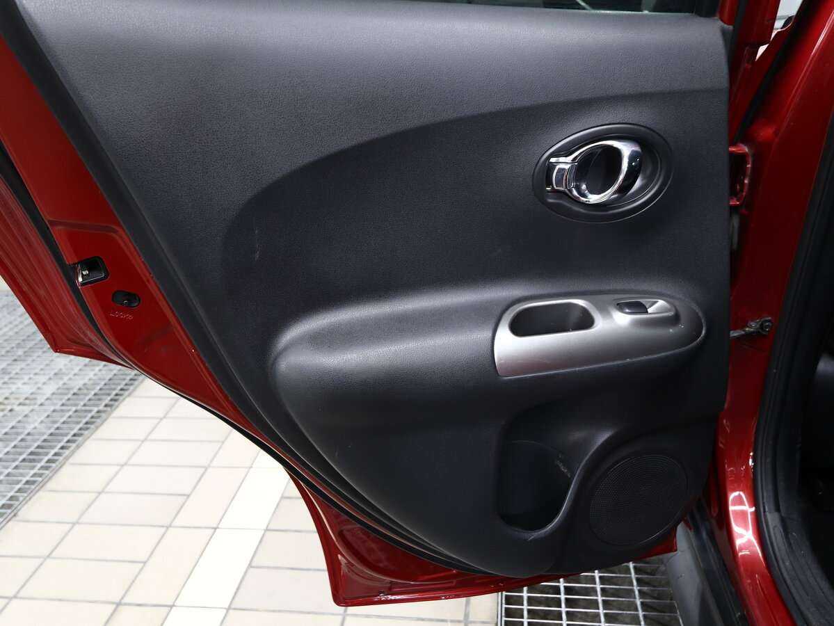 Nissan Juke с пробегом — 2011 год. Фото: #17