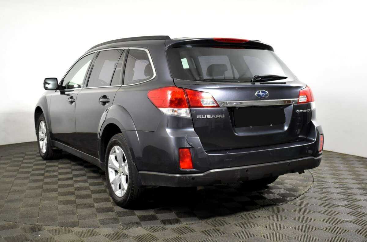 Subaru Outback с пробегом — 2010 год. Фото: #5