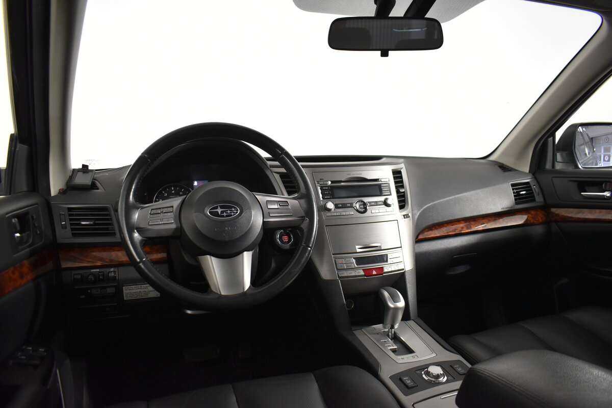 Subaru Outback с пробегом — 2010 год. Фото: #13