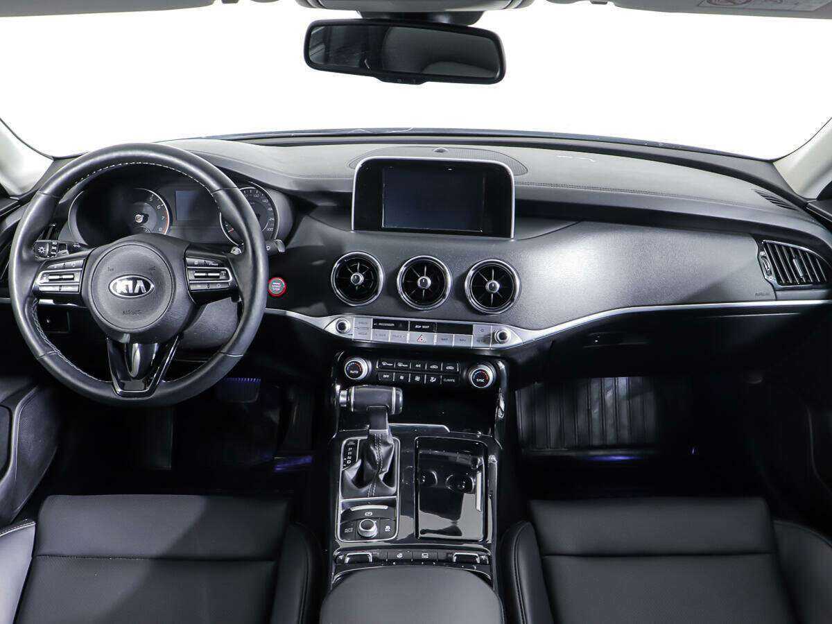 Kia Stinger с пробегом — 2019 год. Фото: #12