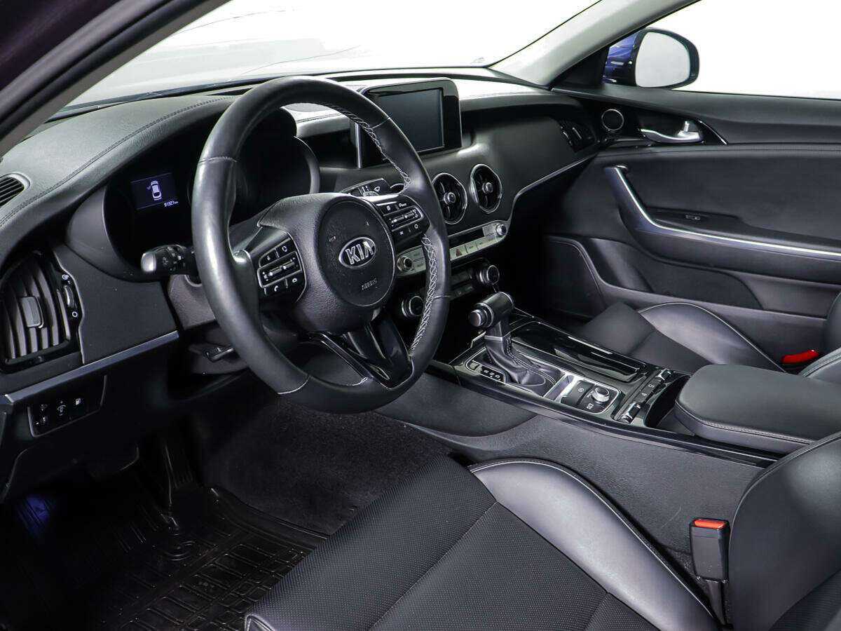Kia Stinger с пробегом — 2019 год. Фото: #14