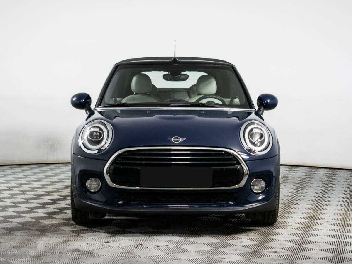 Mini Cabrio с пробегом — 2018 год. Фото: #1
