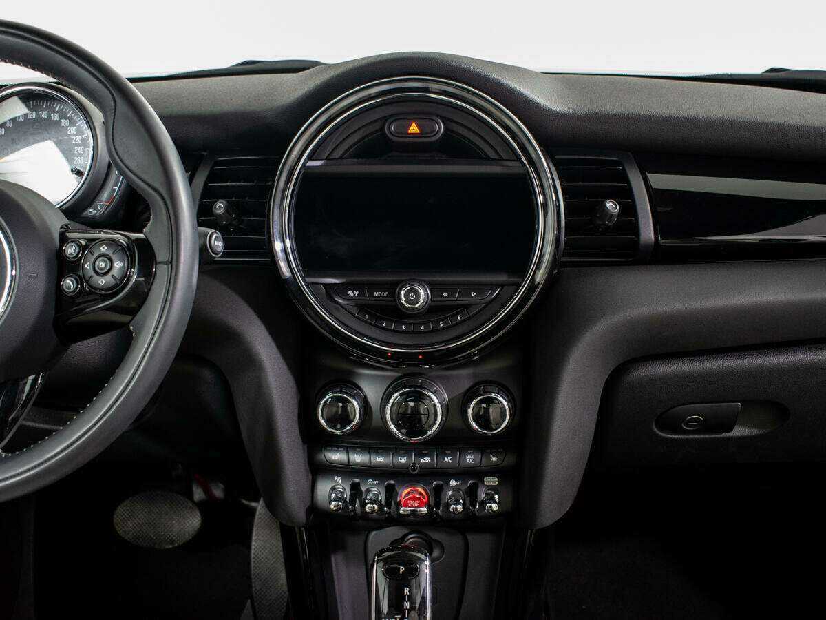 Mini Cabrio с пробегом — 2018 год. Фото: #10