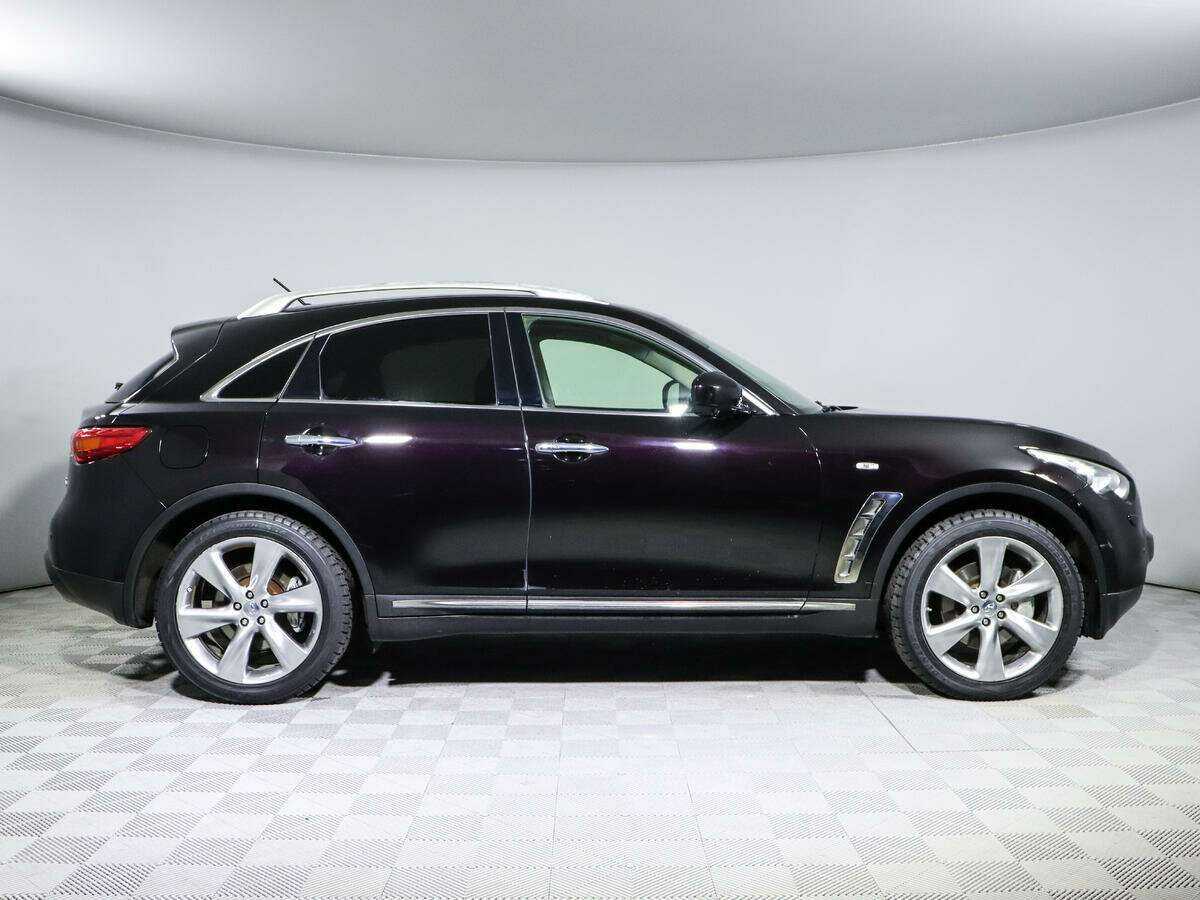 Infiniti FX с пробегом — 2011 год. Фото: #3