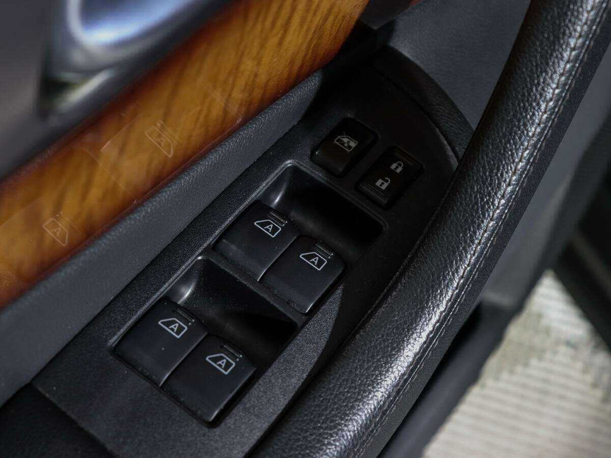 Infiniti FX с пробегом — 2011 год. Фото: #19