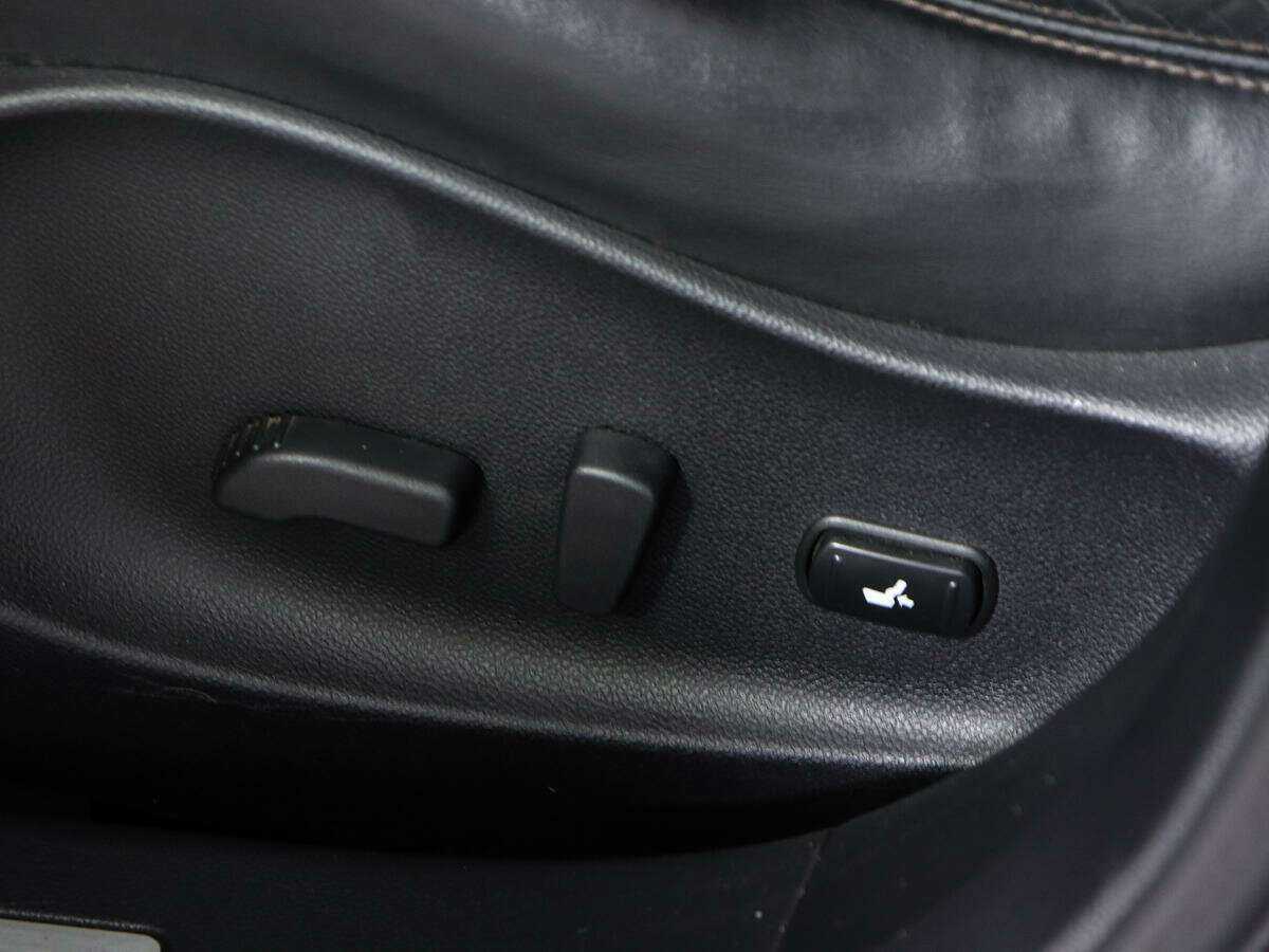 Infiniti FX с пробегом — 2011 год. Фото: #21