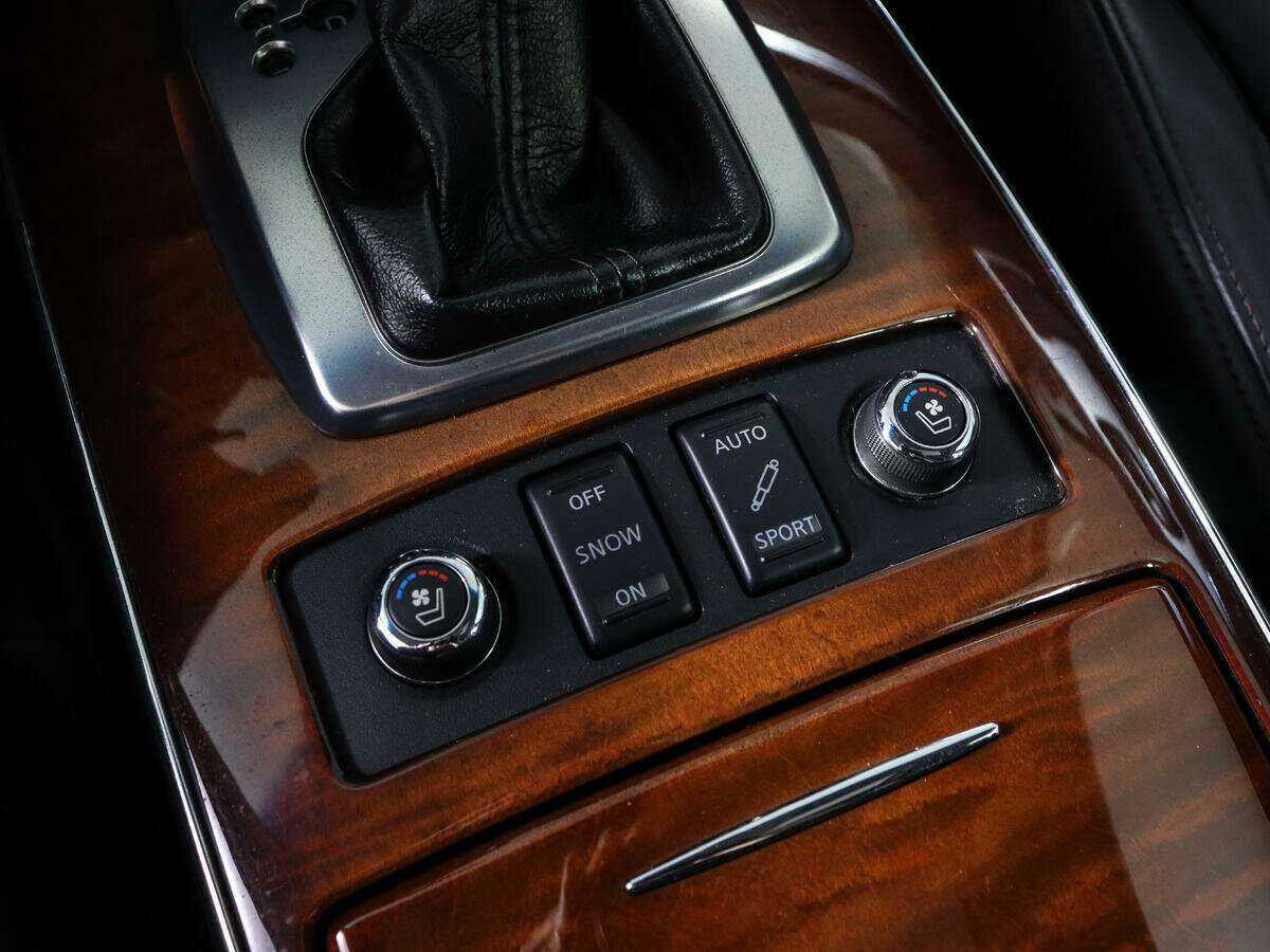 Infiniti FX с пробегом — 2011 год. Фото: #25