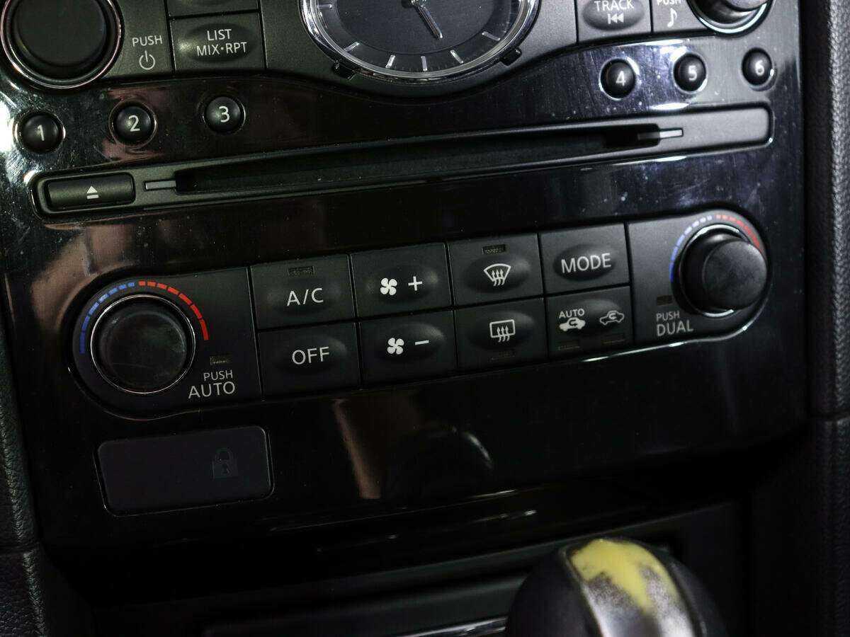 Infiniti FX с пробегом — 2011 год. Фото: #26