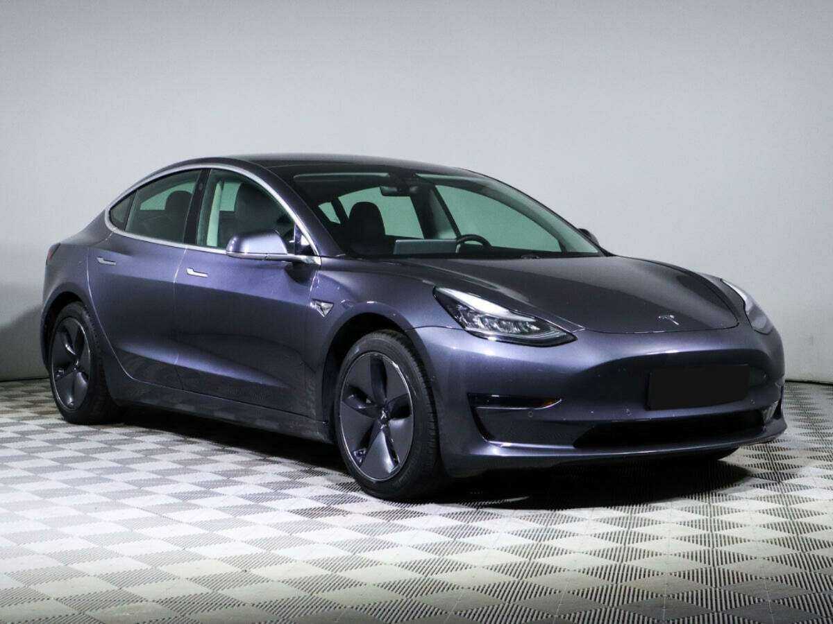 Tesla Model 3 с пробегом — 2020 год. Фото: #2