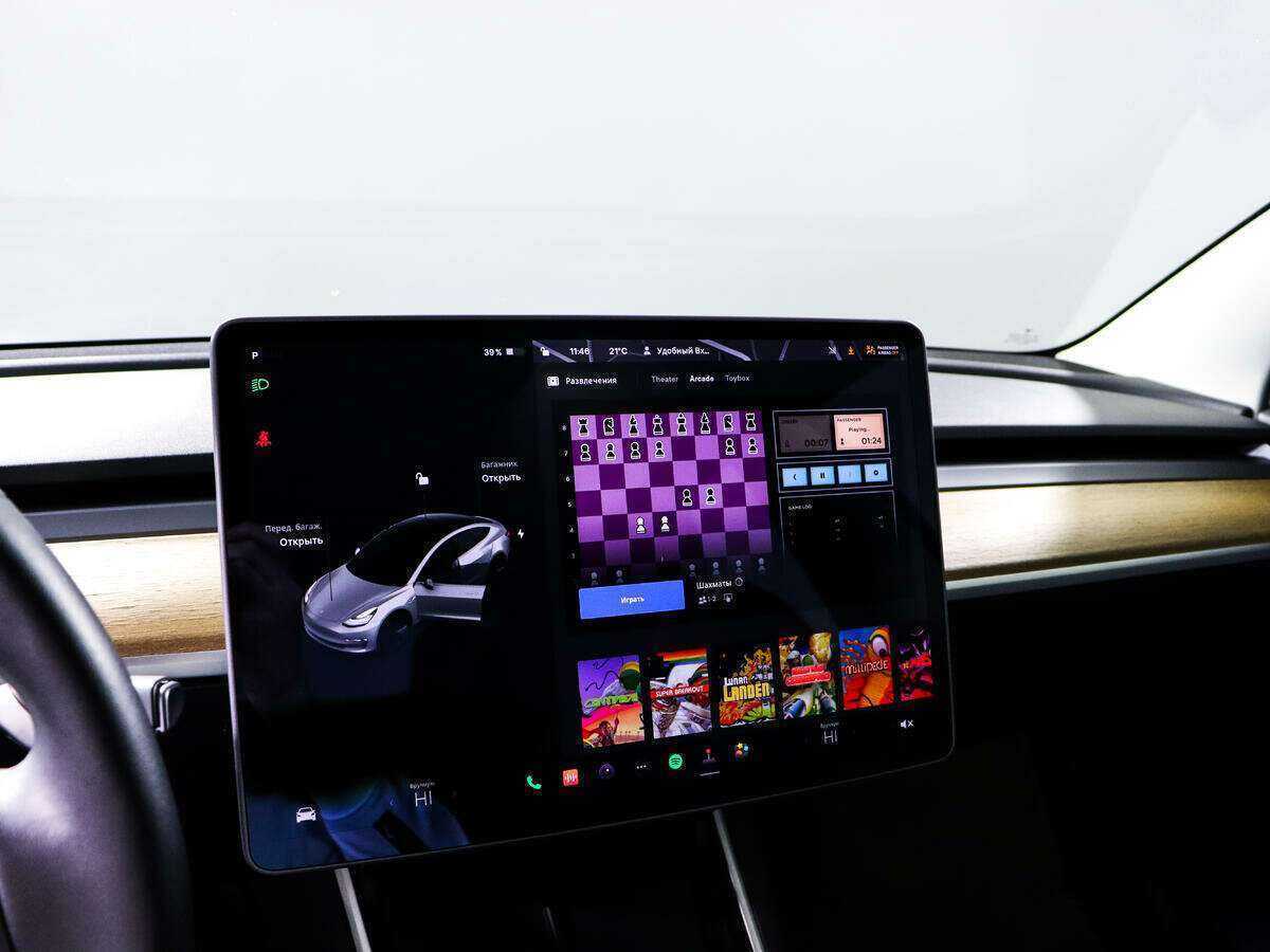 Tesla Model 3 с пробегом — 2020 год. Фото: #14