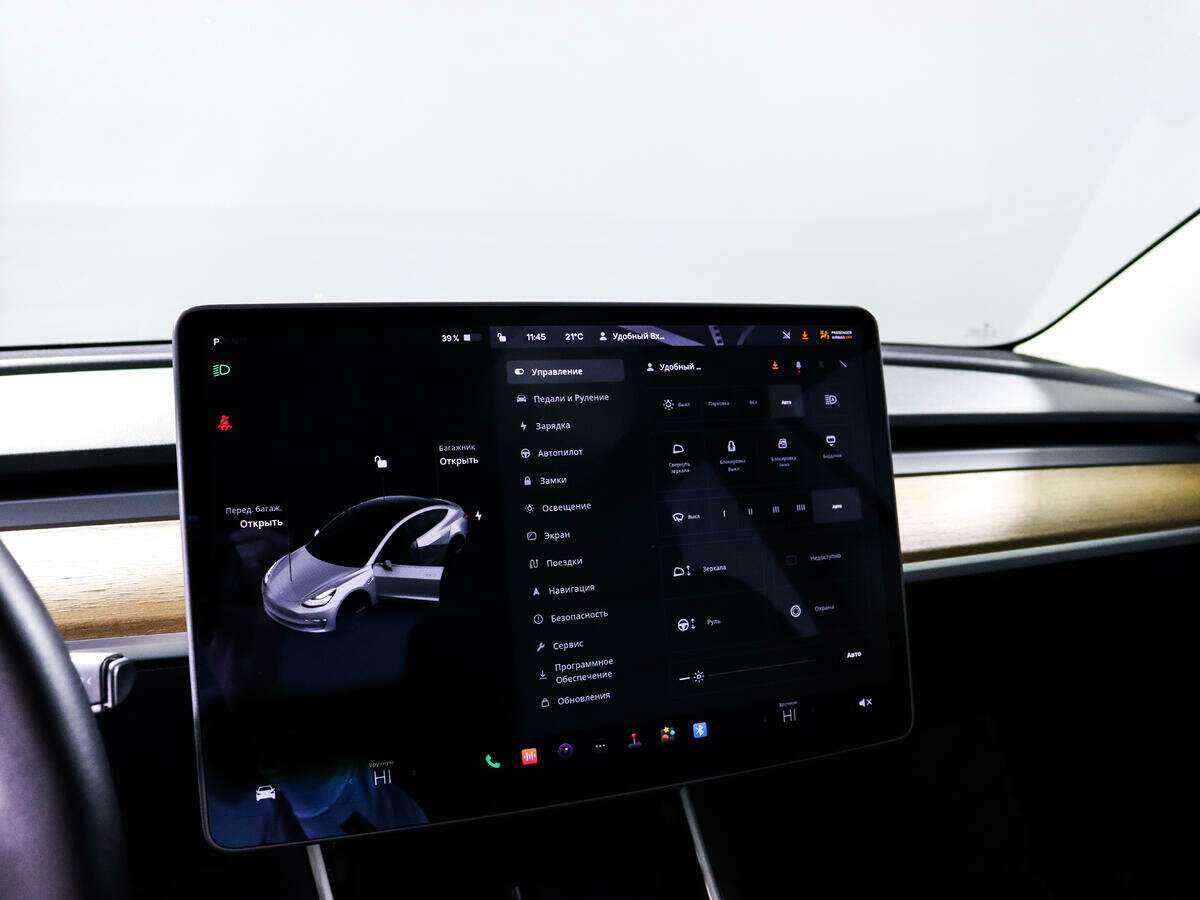 Tesla Model 3 с пробегом — 2020 год. Фото: #18