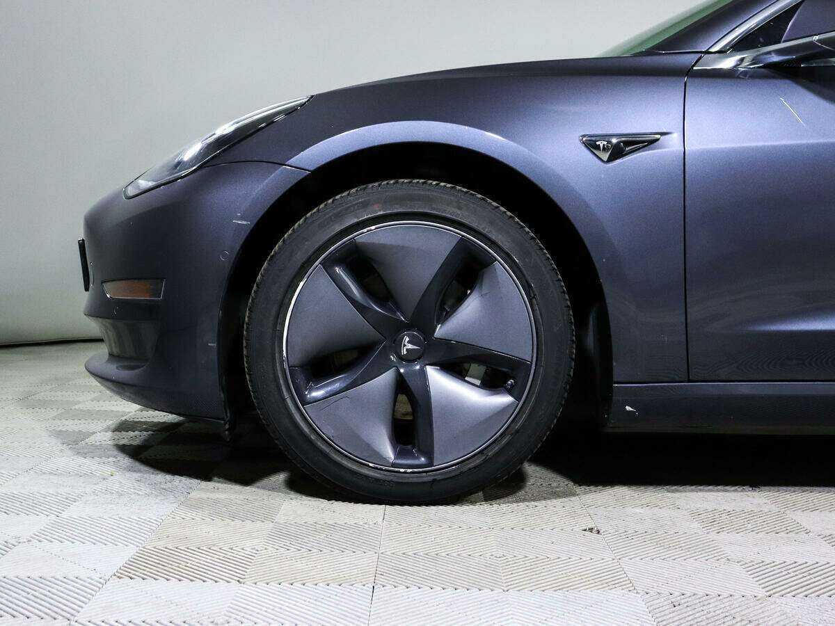 Tesla Model 3 с пробегом — 2020 год. Фото: #20