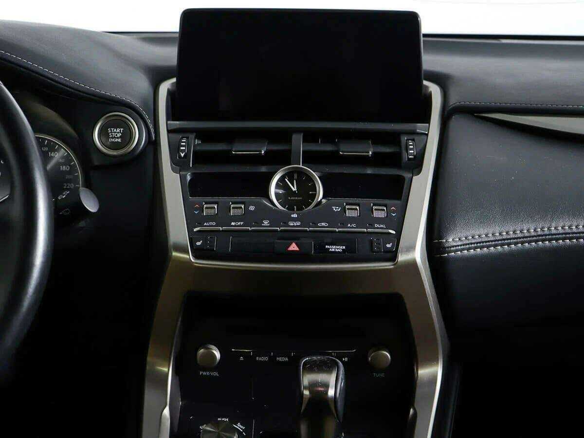 Lexus NX с пробегом — 2018 год. Фото: #11