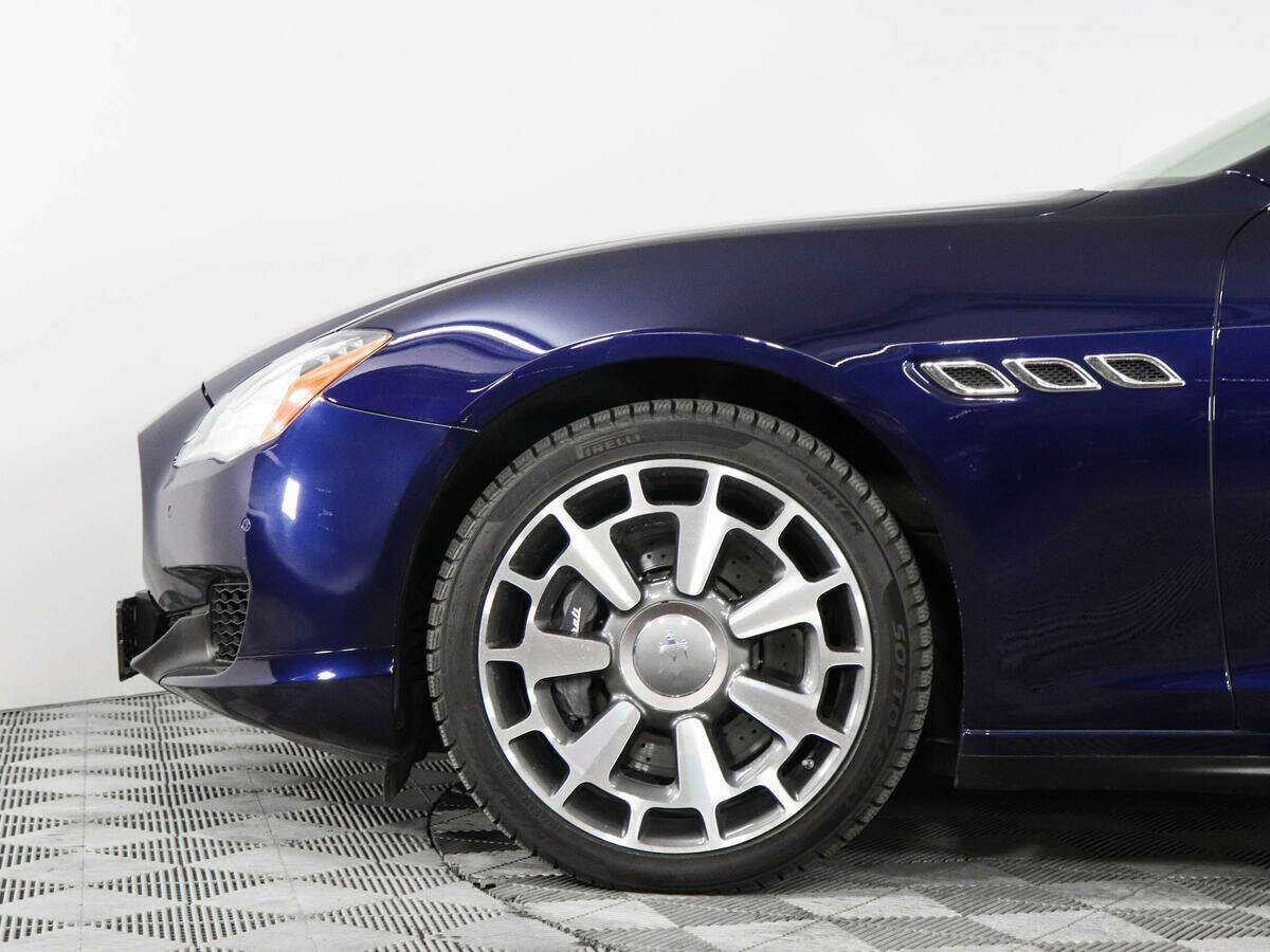 Maserati Quattroporte с пробегом — 2015 год. Фото: #8