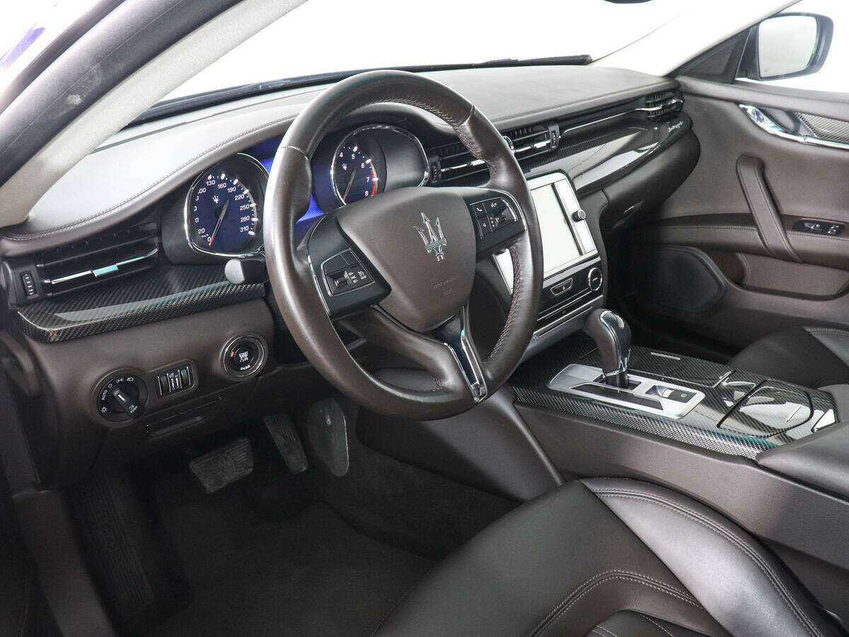 Maserati Quattroporte с пробегом — 2015 год. Фото: #9