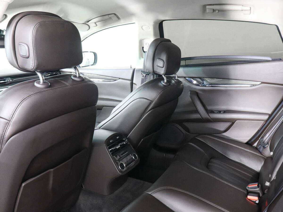 Maserati Quattroporte с пробегом — 2015 год. Фото: #12