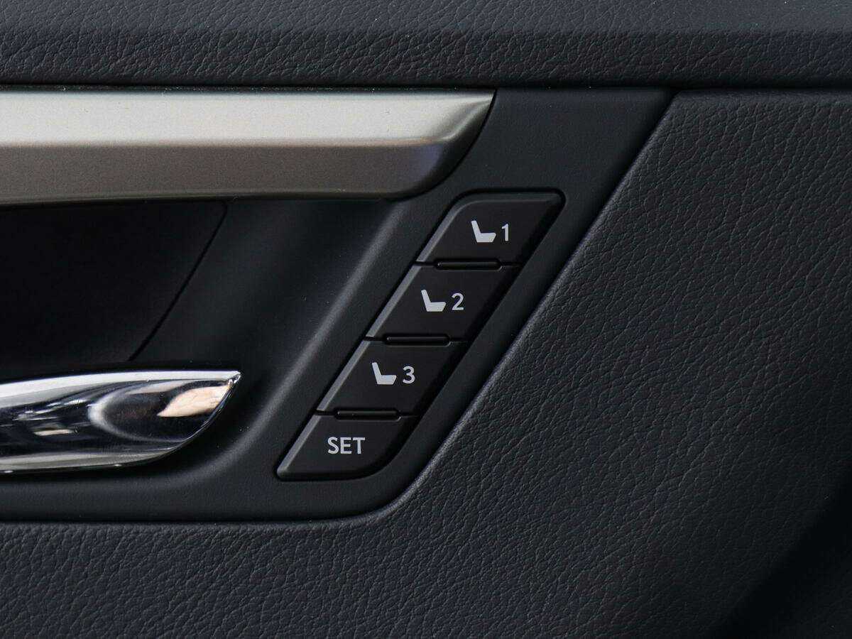 Lexus RX с пробегом — 2018 год. Фото: #12