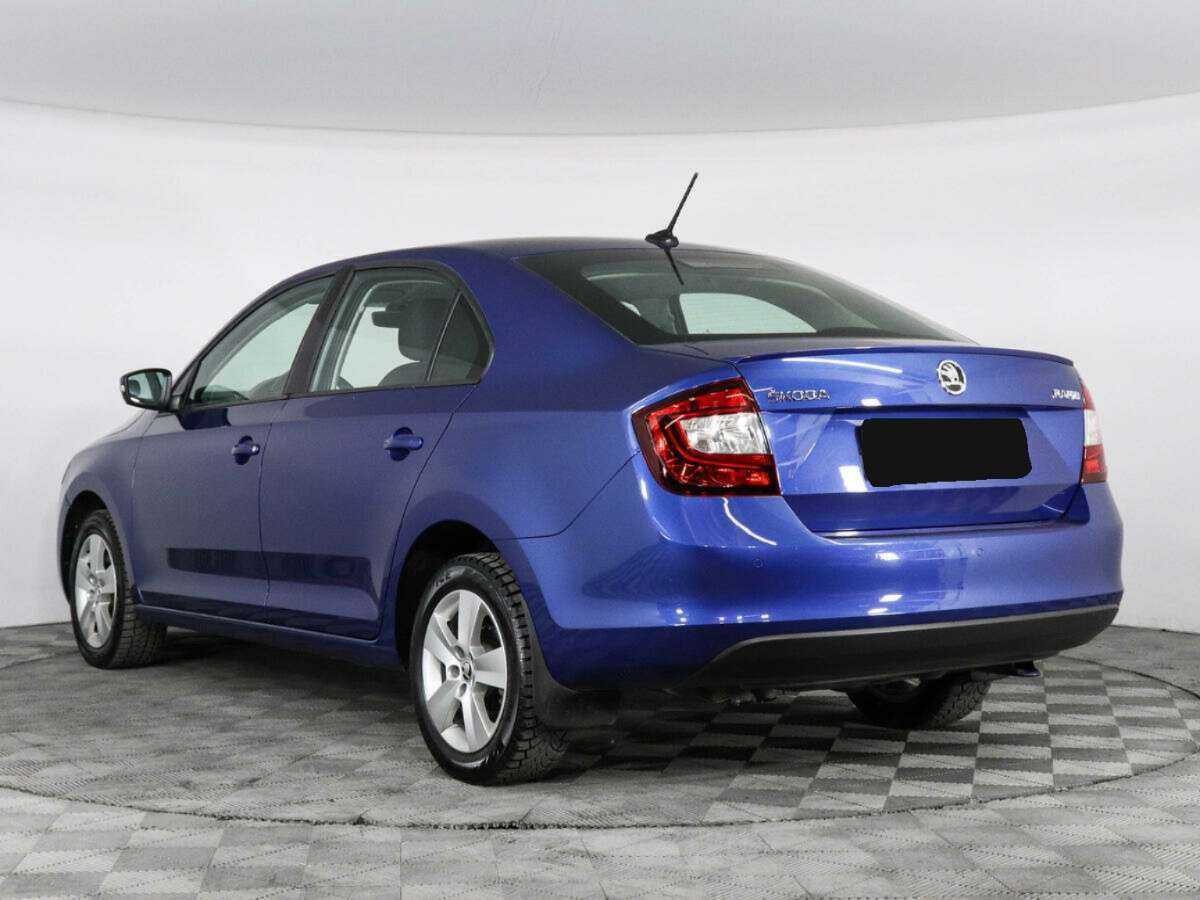 Skoda Rapid с пробегом — 2018 год. Фото: #6
