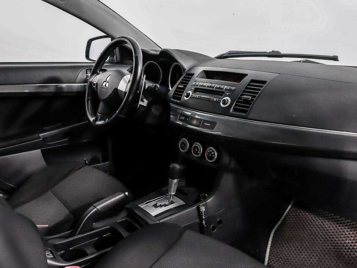 Mitsubishi Lancer с пробегом — 2008 год. Фото: #10