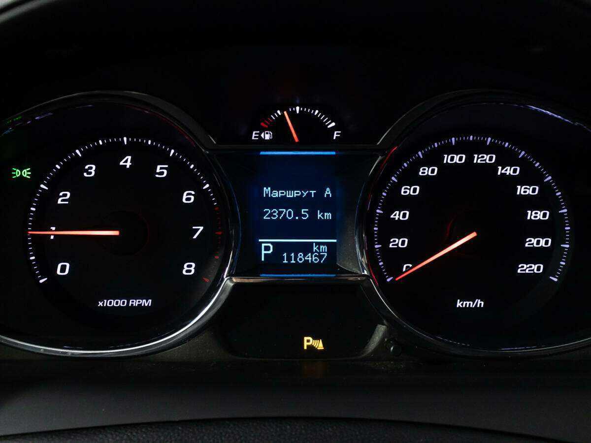 Chevrolet Captiva с пробегом — 2014 год. Фото: #9