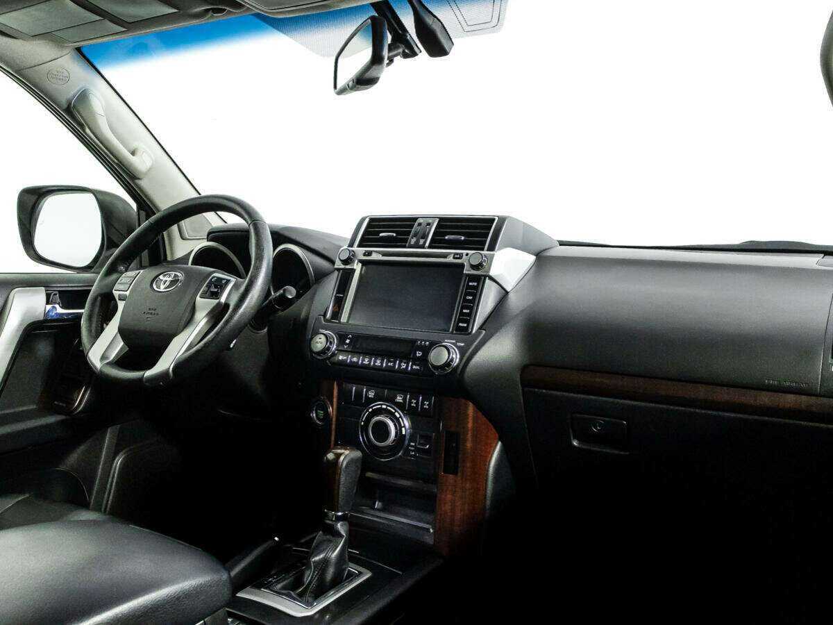 Toyota Land Cruiser Prado с пробегом — 2015 год. Фото: #8
