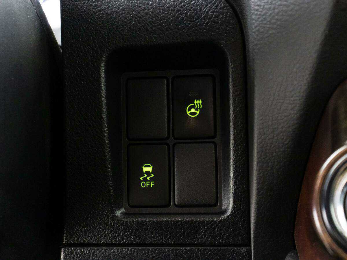 Toyota Land Cruiser Prado с пробегом — 2015 год. Фото: #25