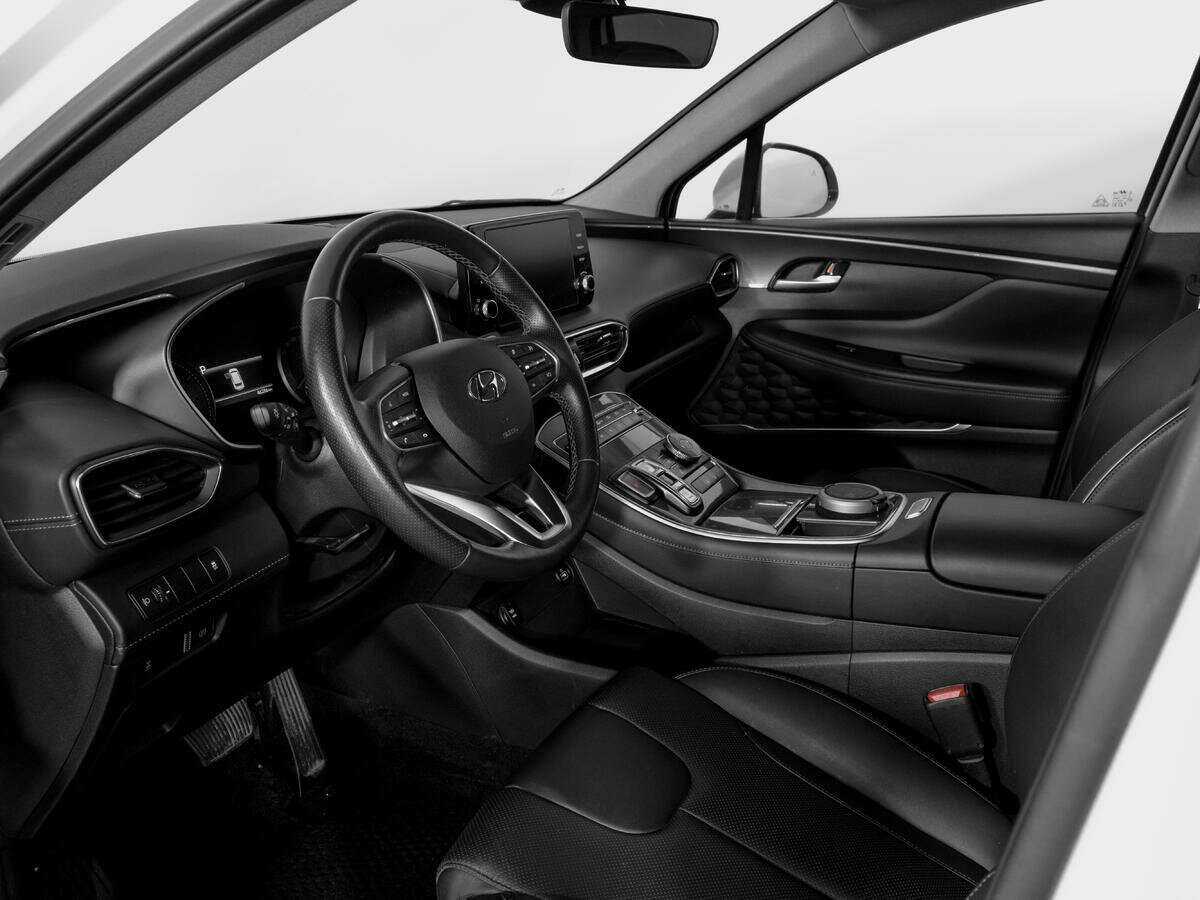 Hyundai Santa Fe с пробегом — 2023 год. Фото: #14