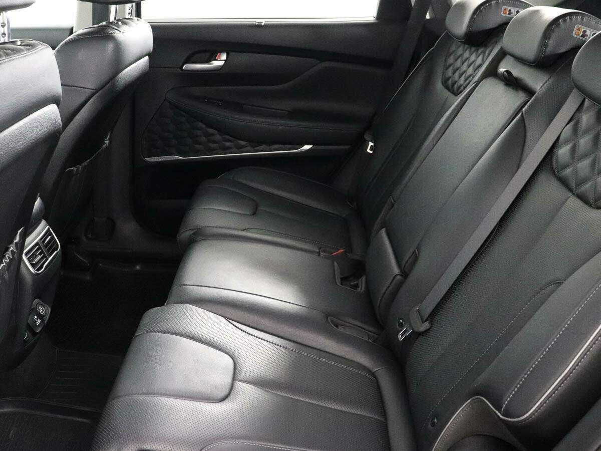 Hyundai Santa Fe с пробегом — 2021 год. Фото: #8