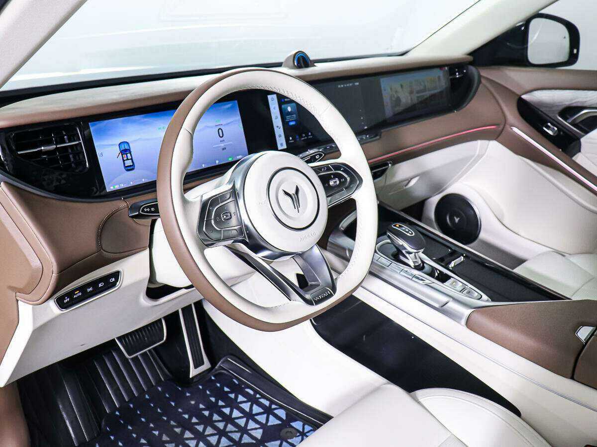 Voyah Free с пробегом — 2022 год. Фото: #10