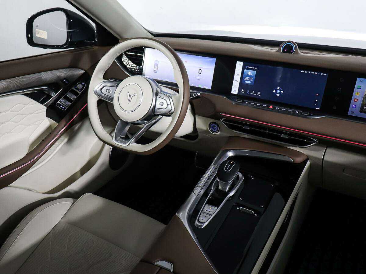 Voyah Free с пробегом — 2022 год. Фото: #14